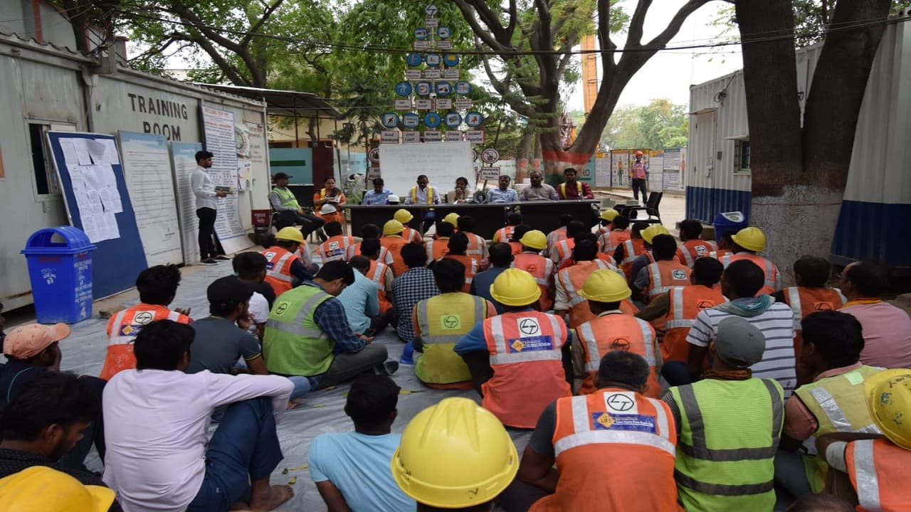 पटना मेट्रो परियोजना: श्रमिकों को हर पांच साल की नौकरी के बाद मिलेगी पेंशन, जानें डिटेल