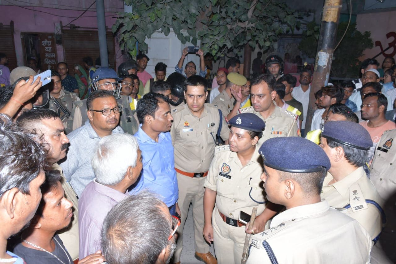 बरेली में ईद मिलादुन्नबी के जुलूस का रास्ता रोकने वाले 44  महिला- पुरुष पर एफआईआर, सीसीटीवी से हो रही शिनाख्त