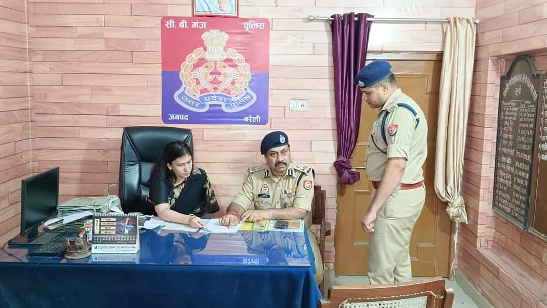 UP News: सीएम योगी ने ट्रेन से घायल पीड़िता को 5 लाख का आर्थिक सहयोग का ऐलान किया, बीबीगंज थानाध्यक्ष बदले