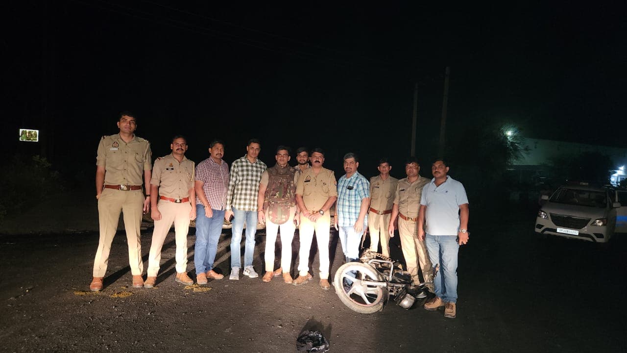 आगरा: दिल्ली से कार बुक कर चालक की हत्या करने वाला इनामी बदमाश मुठभेड़ में गिरफ्तार, ऐसे हुआ मामले का खुलासा