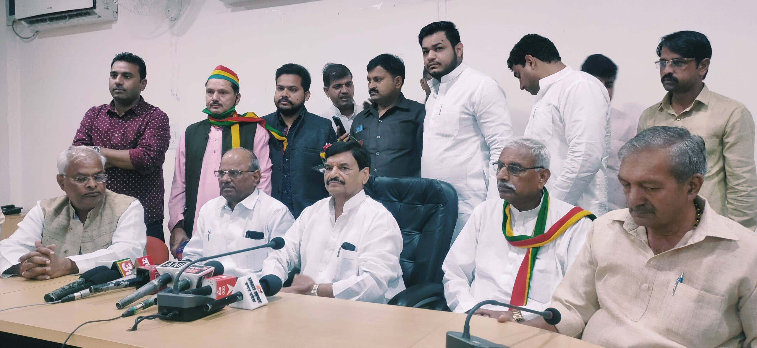 शिवपाल यादव ने BJP पर किया हमला, बोले-केंंद्र सरकार के कारण भारत सभी देशों से पीछे, केवल अफगानिस्तान से है आगे