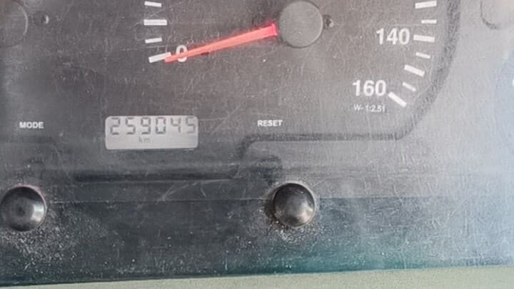 UP News: बिना बीमा के सड़क पर दौड़ रहीं अनफिट एंबुलेंस, 4 लाख किलोमीटर तक चलीं