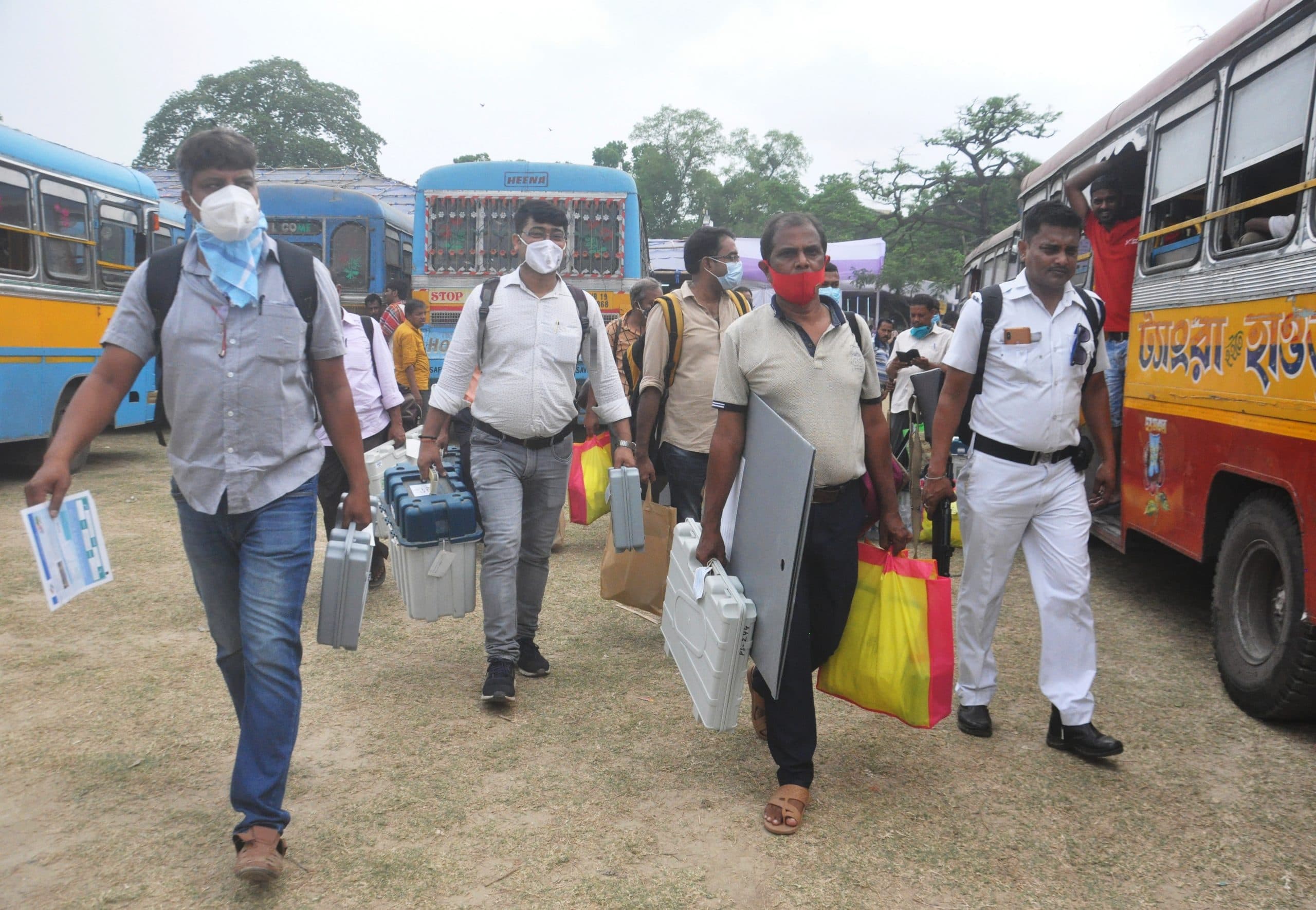 केंद्रीय बलों की 90 कंपनी और 4,000 पुलिस वालों की निगरानी में कोलकाता