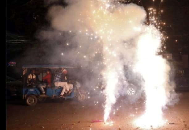 दीवाली से पहले ही प्रदूषण से हाफने लगा पटना, पटाखों के धुएं से पर्यावरण के साथ स्वास्थ्य को भी है नुकसान