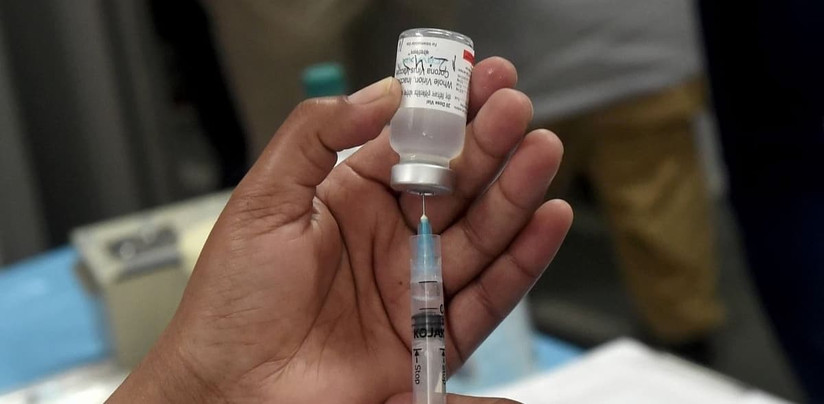 Aligarh News: अलीगढ़ में कक्षा 9 और 10 के छात्र कोविड टीकाकरण पर करेंगे प्रोजेक्ट वर्क, जानें क्या है नया आदेश Aligarh News: अलीगढ़ में कक्षा 9 और 10 के छात्र कोविड टीकाकरण पर करेंगे प्रोजेक्ट वर्क, जानें क्या है नया आदेश