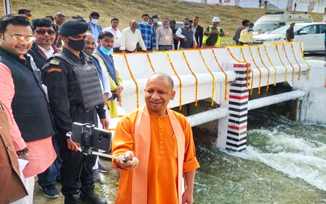 भाजपा ने तस्वीर साझा कर बताई बुंदेलखंड के विकास की गाथा, जनता ने भी किया स्वागत