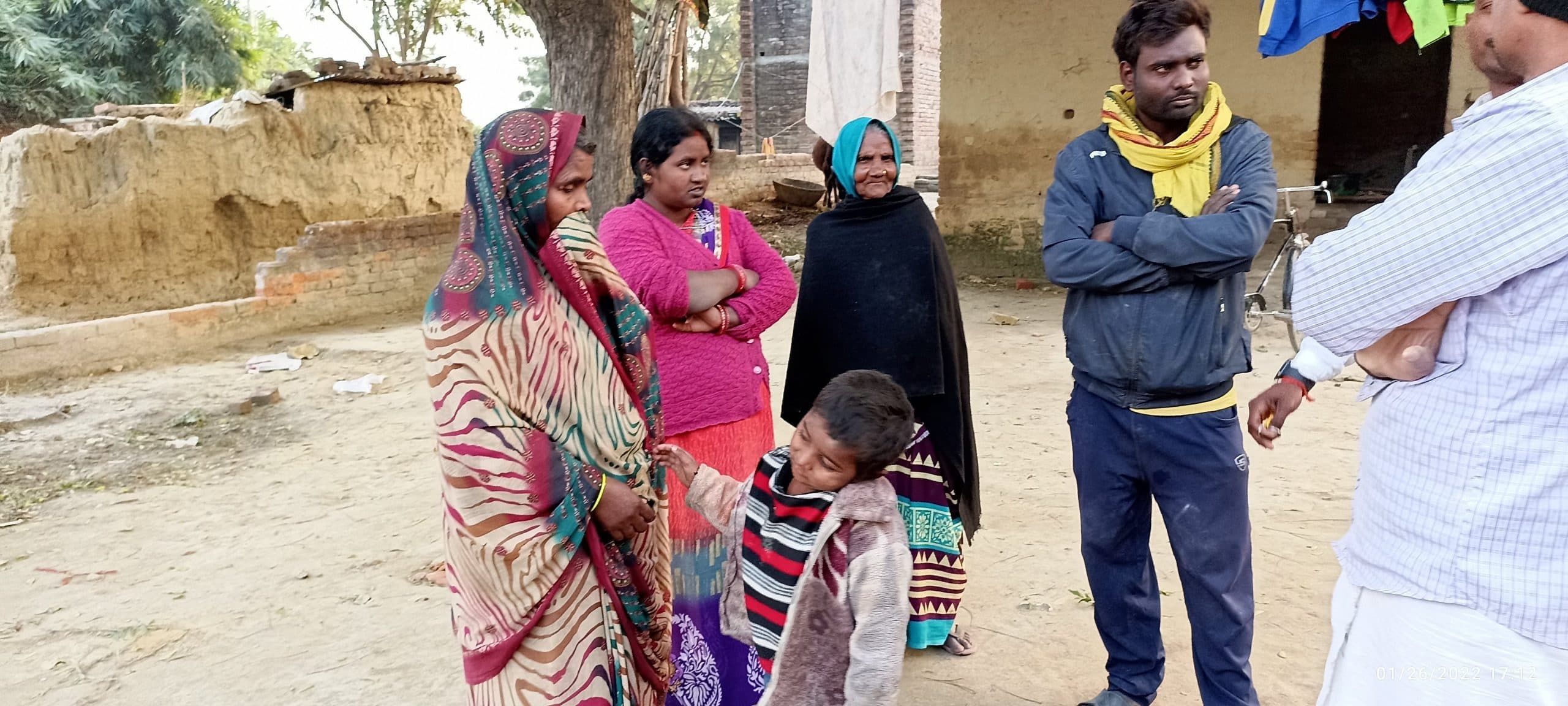 UP: यूपीवालों को जल्द मिलेगा तोहफा, अब गांव में ही बन जाएंगे जाति, निवास और जन्म-मृत्यु प्रमाण पत्र