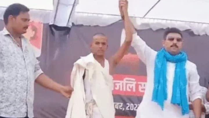 देवरिया हत्याकांड: अखिलेश यादव पीड़ितों से करेंगे मुलाकात, देवेश बोला- बुलडोजर चलने के बाद करूंगा ब्रह्मभोज