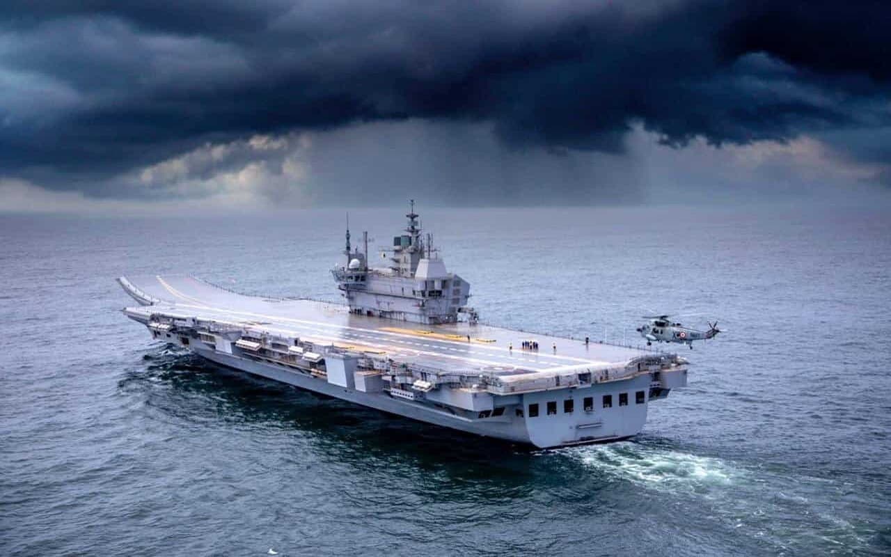 INS विक्रांत को गारंटी रिफिट के लिए भेजा गया, INS विक्रमादित्य ने इंडो-पैसिफिक के लिए संभाला मोर्चा