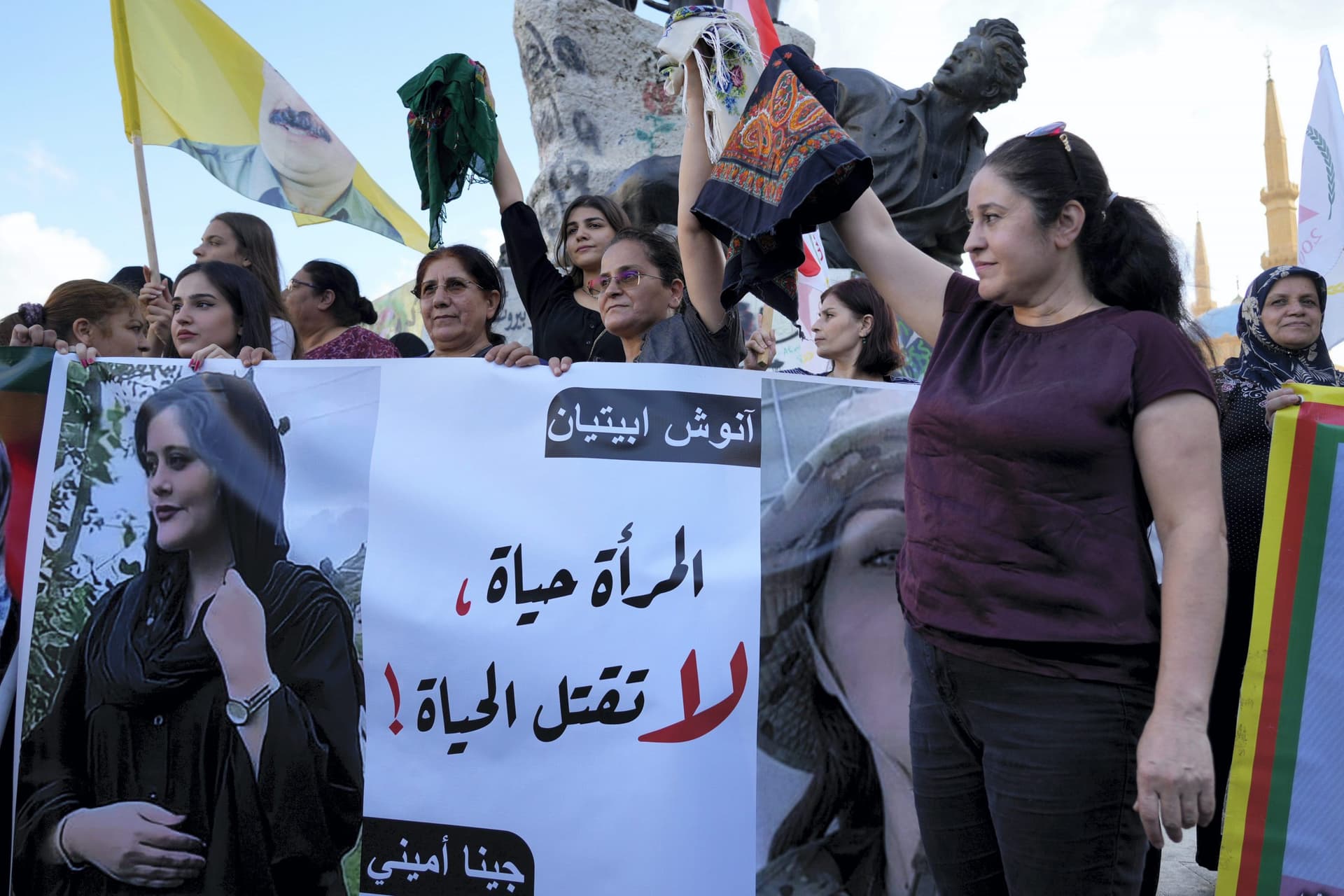 Iran Hijab Protest : ईरान में विरोध प्रदर्शन तेज, सोशल मीडिया पर रोक, नौ की मौत