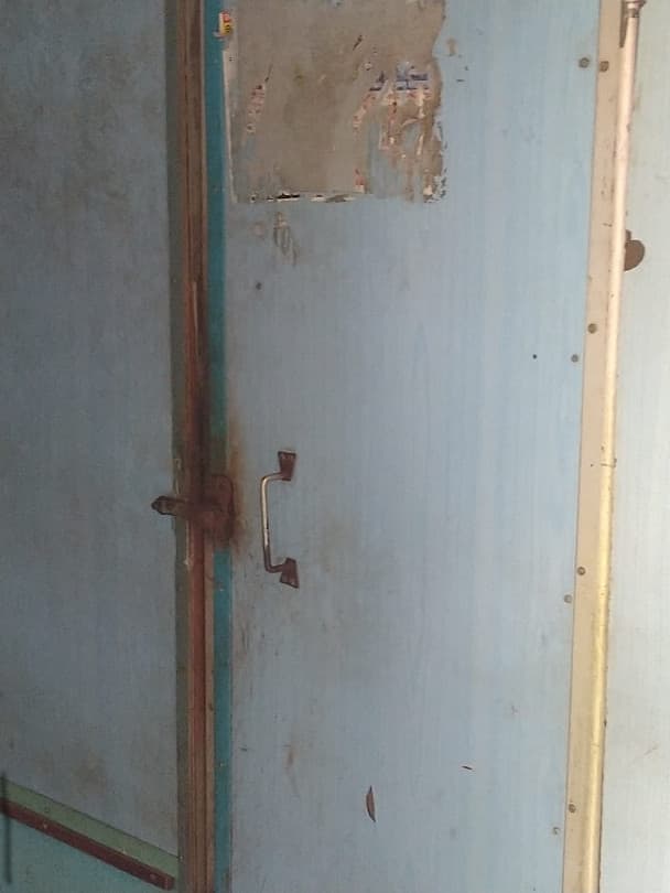 Indian Railway News: अगर सात घंटे पेट दबाकर शौच रोक सकते हों तभी भारतीय रेल के इस ट्रेन से करें सफर