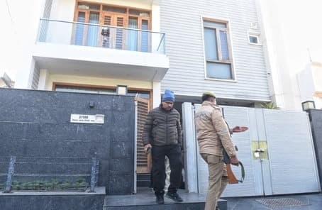 Income Tax Raid: सपा नेताओं के घर से चार दिन बाद खाली हाथ लौटी इनकम टैक्स की टीम