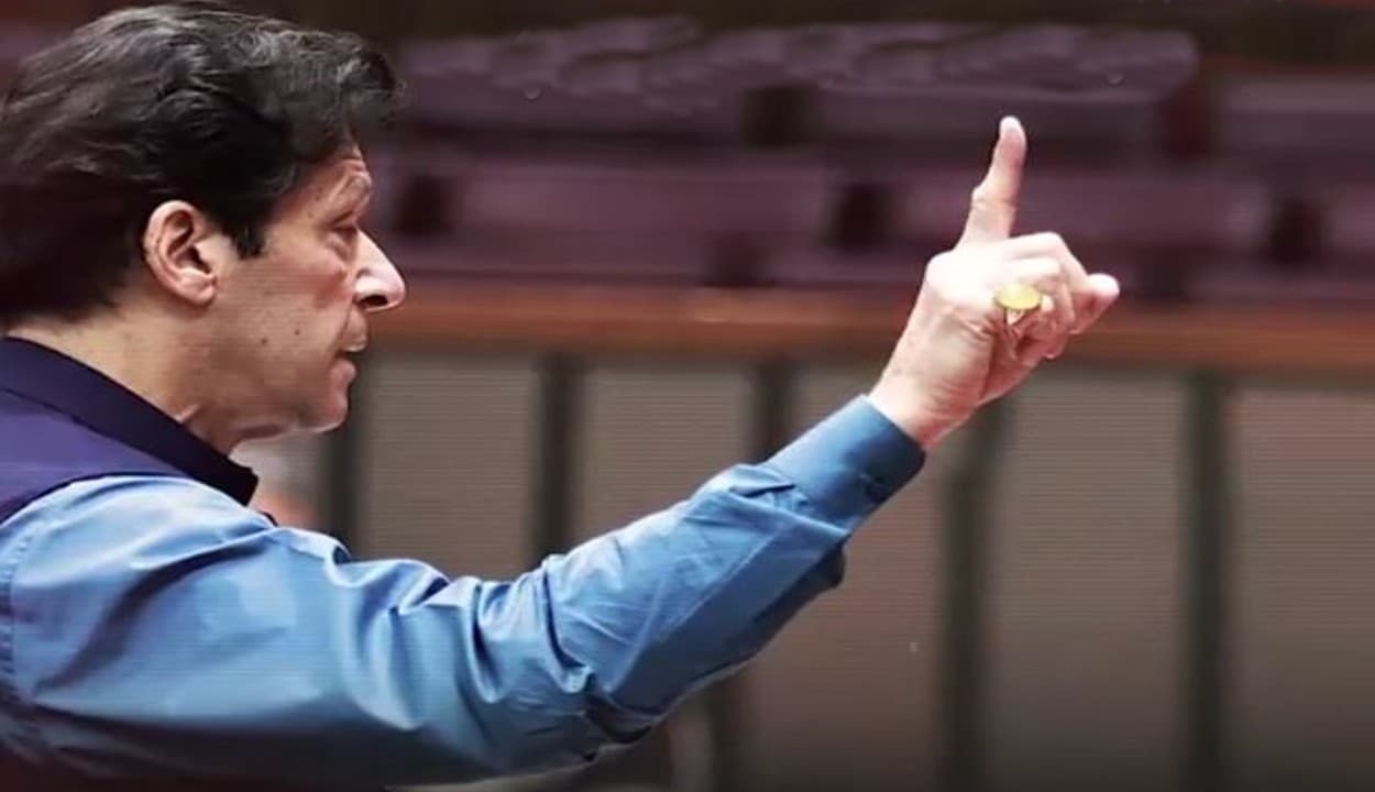 इमरान खान की विपक्ष को धमकी : पद छोड़ने पर मजबूर किया तो हो जाऊंगा और भी खतरनाक