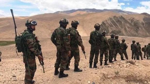 India China Tension: अब सीधा युद्ध चाहता है चीन? मिसाइल के बाद एलएसी पर तैनात किये टैंक