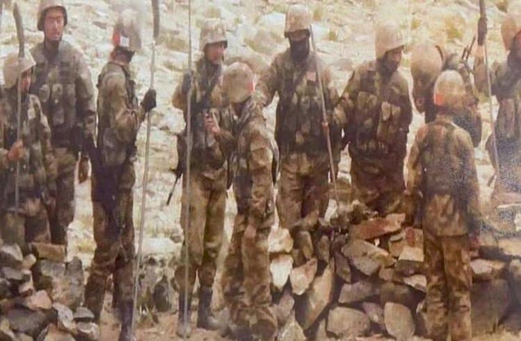 India-China Clash: गलवान जैसी साजिश दोहराना चाहता था चीन, धारदार हथियारों से लैस थी PLA, तस्वीरों में कैद हुई नापाक हरकत