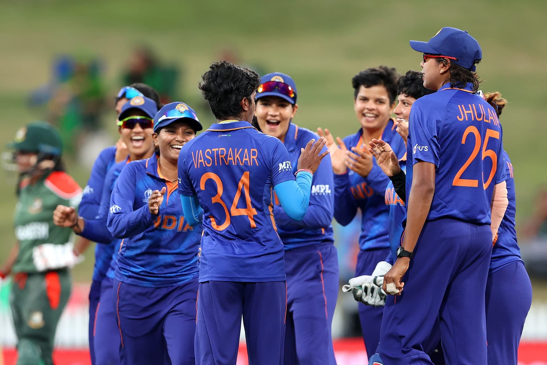 Women’s World Cup: भारत ने बांग्लादेश को 110 रन से रौंदा, सेमीफाइनल में पहुंचने की उम्मीदें बरकरार