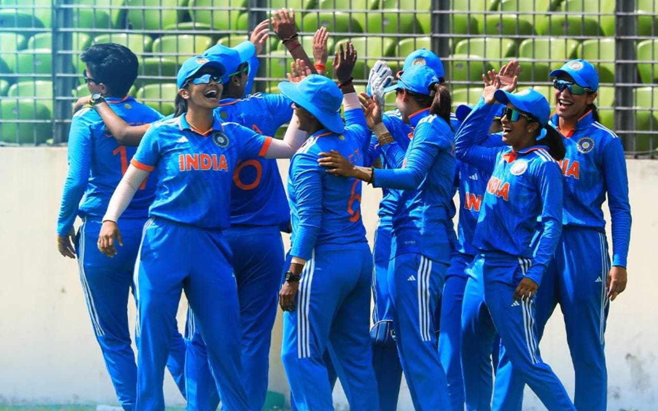 वनडे ट्रॉफी नहीं जीत पाई हरमनप्रीत कौर की सेना, बांग्लादेश के खिलाफ आखिरी मैच रहा टाई वनडे ट्रॉफी नहीं जीत पाई हरमनप्रीत कौर की सेना, बांग्लादेश के खिलाफ आखिरी मैच रहा टाई