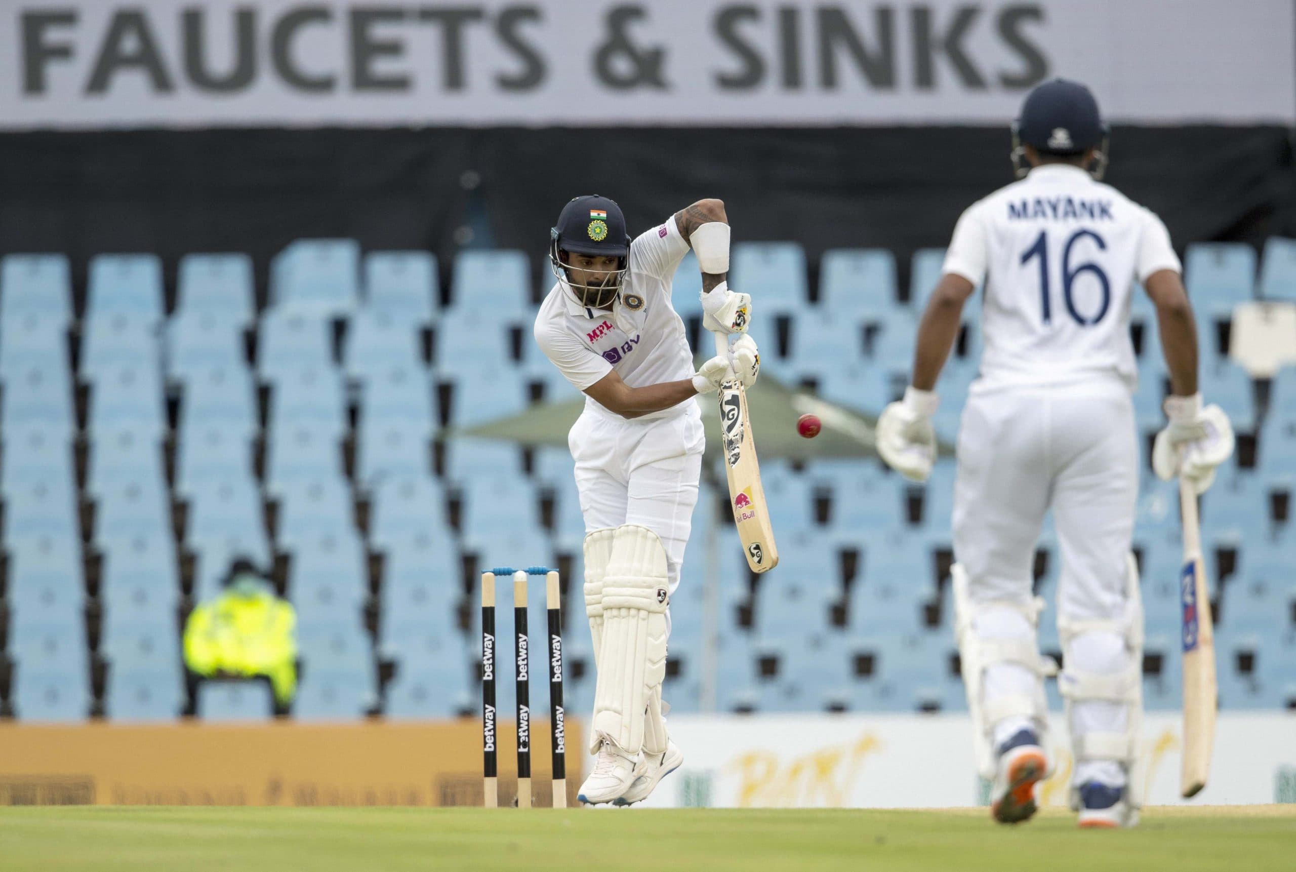 India vs South Africa: बारिश में धुला भारत-दक्षिण अफ्रीका पहले टेस्ट का दूसरा दिन, 1 गेंद भी नहीं फेंका जा सका