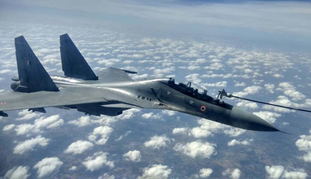 नकदी संकट से जूझ रही भारतीय सेना, त्वरित अभियान चलाने के लिए लीज पर लेना पड़ रहा है जरूरी उपकरण