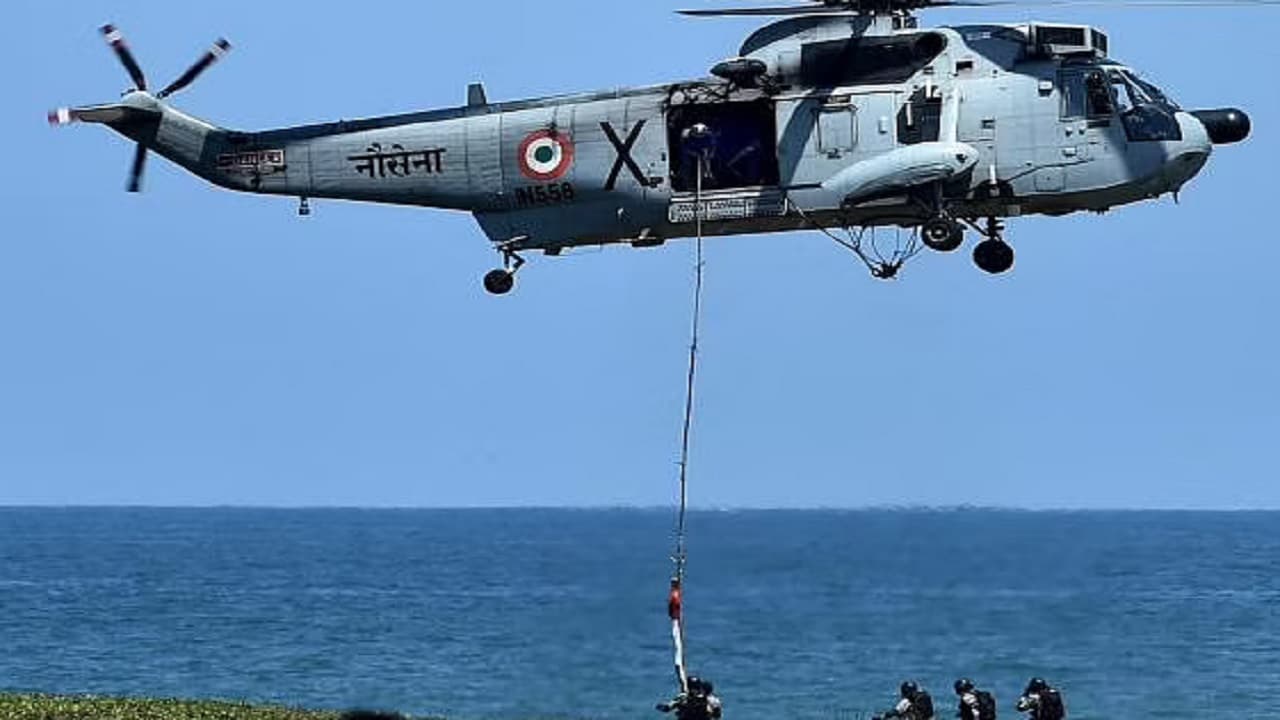 गुजरात के गांधीनगर में होने वाली डिफेंस एक्सपो 2022 स्थगित, रक्षा मंत्रालय ने कहा- नई तारीख का एलान जल्द