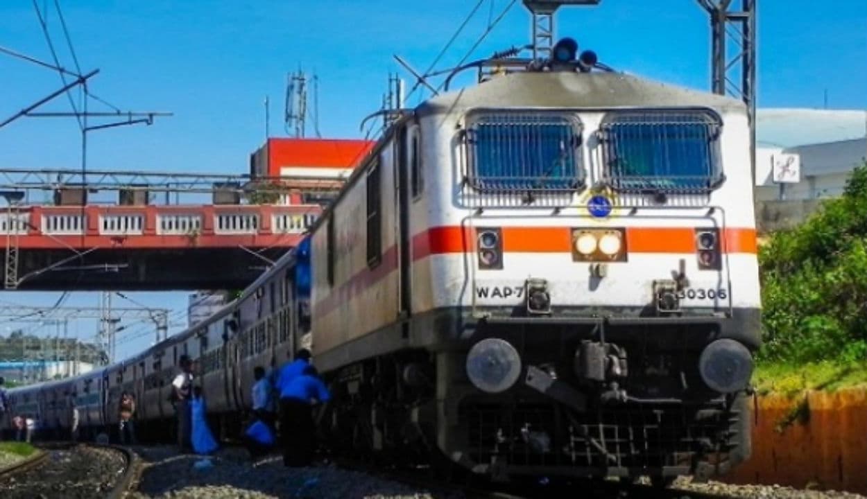 Indian Railways news : ट्रेनों में सबको मिलेगा कन्फर्म टिकट, अब इतिहास बनकर रह जाएगी वेटिंग लिस्ट!