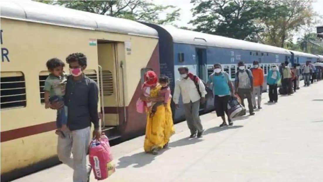 Chhath Puja Special Train: छठ पूजा बाद चलेगी 16 स्पेशल ट्रेनें, लिस्ट में देखें रूट और टाइम शेड्यूल