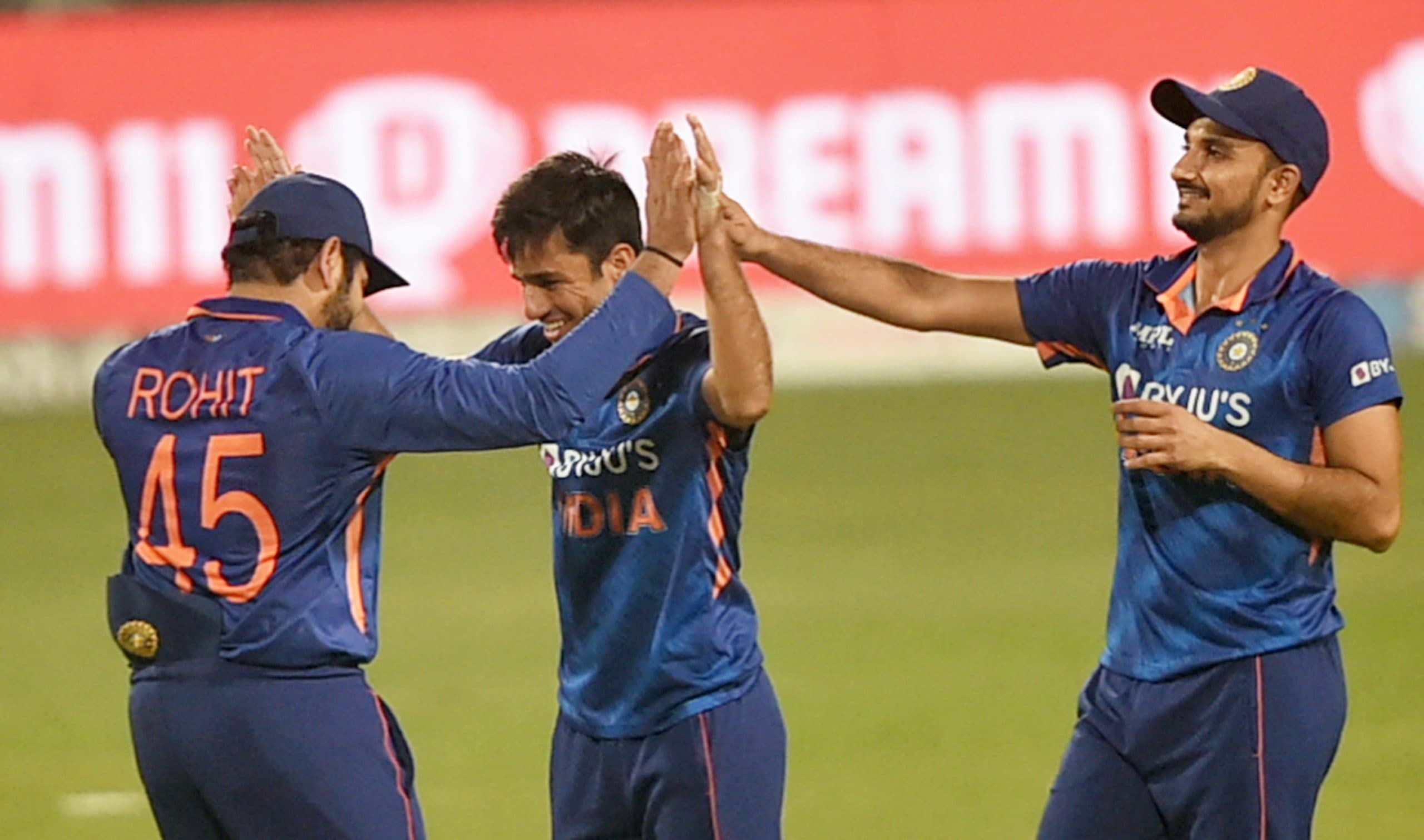 Ravi Bishnoi: मजदूरी कर बना क्रिकेटर, खेतों में प्रैक्टिस, अब पहले ही अंतरराष्ट्रीय मैच में किया धमाल