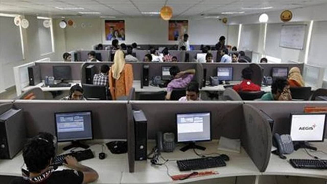 Service PMI Oct 2023: अक्टूबर में भारत के सर्विस सेक्टर ने किया निराश, 7 महीने के निचले स्तर पर पहुंचा पीएमआई
