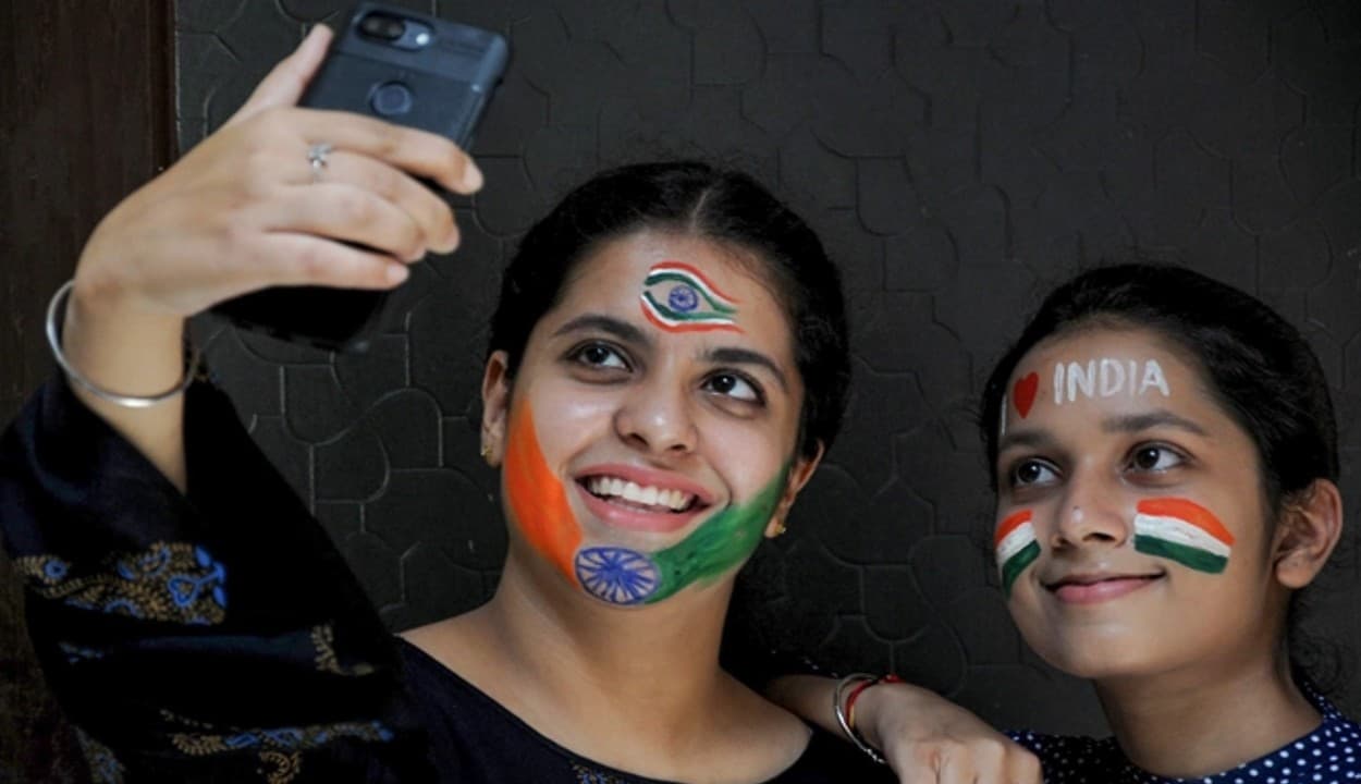 युवाओं के जिम्मे हिंदुस्तान, ऐसे सेक्टर जिनको सिर्फ यूथ चला रहे और जीडीपी में बड़ा योगदान है