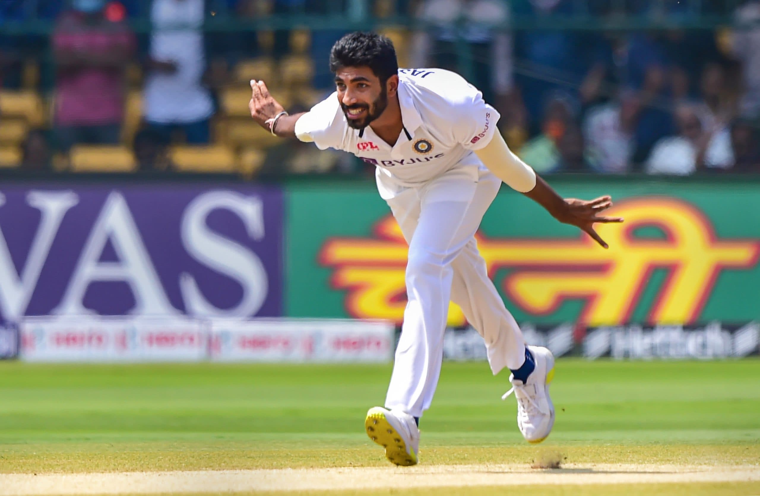 India vs Sri Lanka: बुमराह ने घर में पहली बार चटकाये 5 विकेट, पत्नी संजना का आया ऐसा रिएक्शन