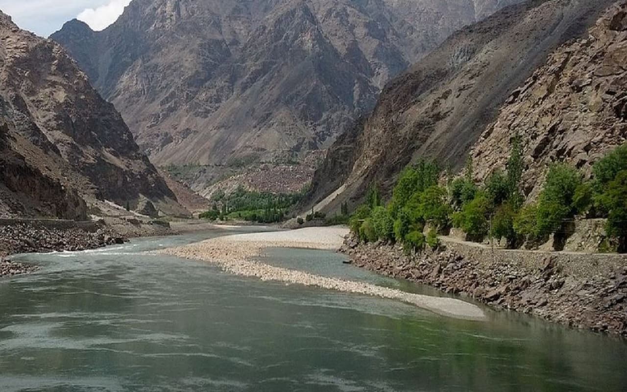 सिंधु जल संधि की समीक्षा आवश्यक