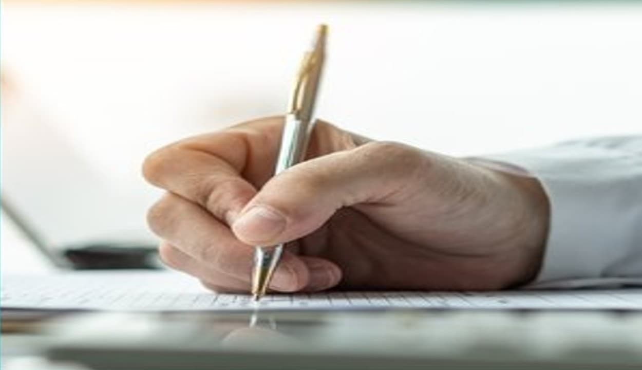 जनवरी के आखिर से प्रीमियम भरना हो जाएगा महंगा, कंपनियों ने दाम बढ़ाने कर ली है तैयारी