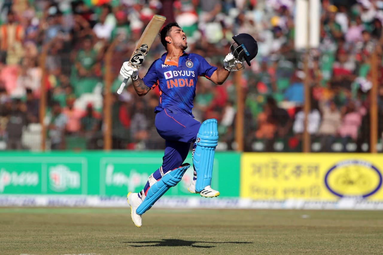 Ishan Kishan: ODI में दोहरा शतक लगाने वाले ईशान के नवादा स्थित घर पर मना जश्न, घरवालों ने कही बड़ी बात