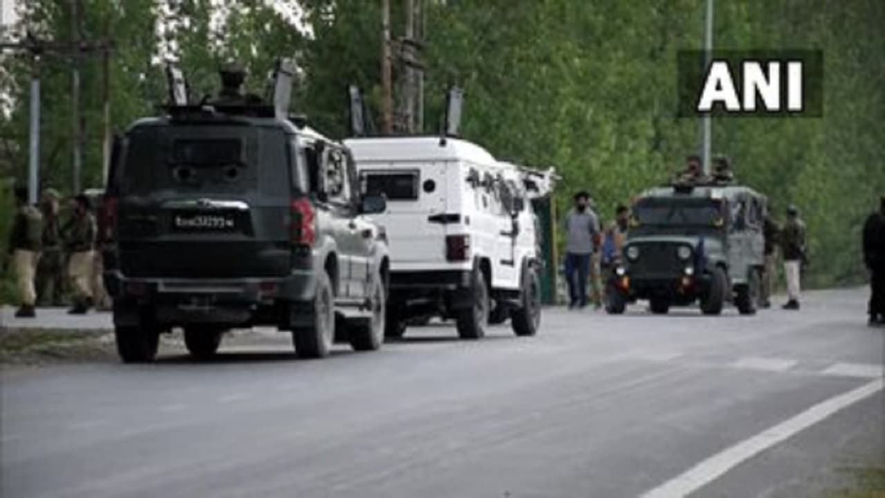 J-K Encounter: शोपियां और बारामुला में मुठभेड़, सुरक्षाबलों ने एक आतंकी को मार गिराया