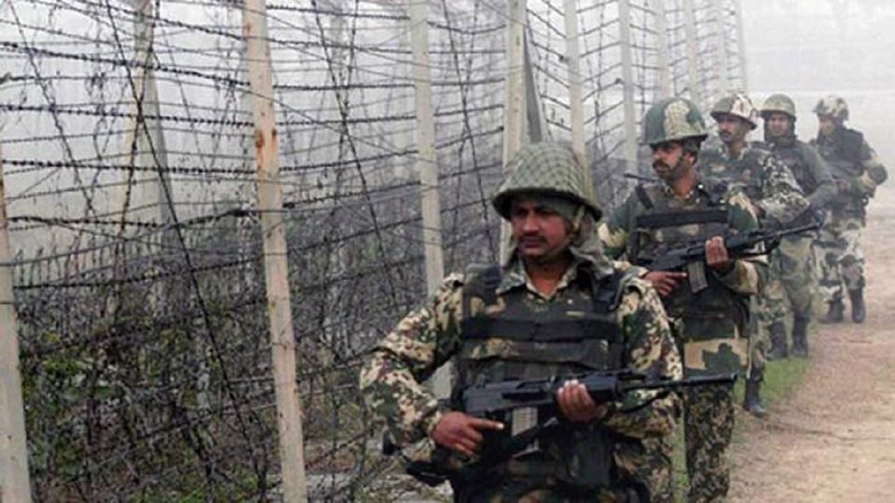 Jammu Kashmir: पाक रेंजर्स और BSF अधिकारियों के बीच बैठक, अकारण गोलीबारी के मुद्दे पर हुई चर्चा