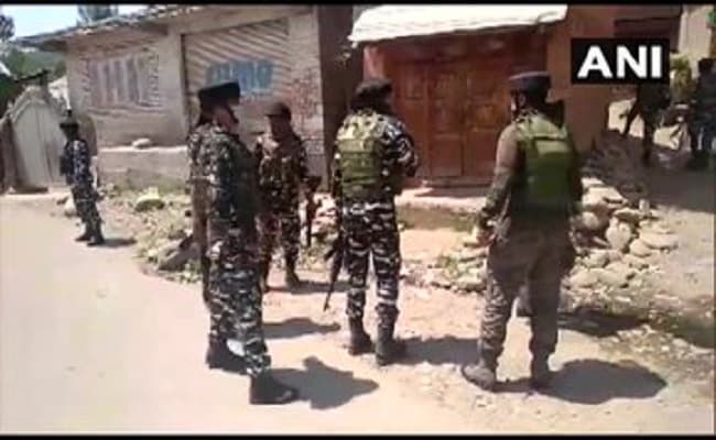 J&K News : जम्मू-कश्मीर के कुलगाम में दो आतंकी ढेर, सर्च ऑपरेशन जारी