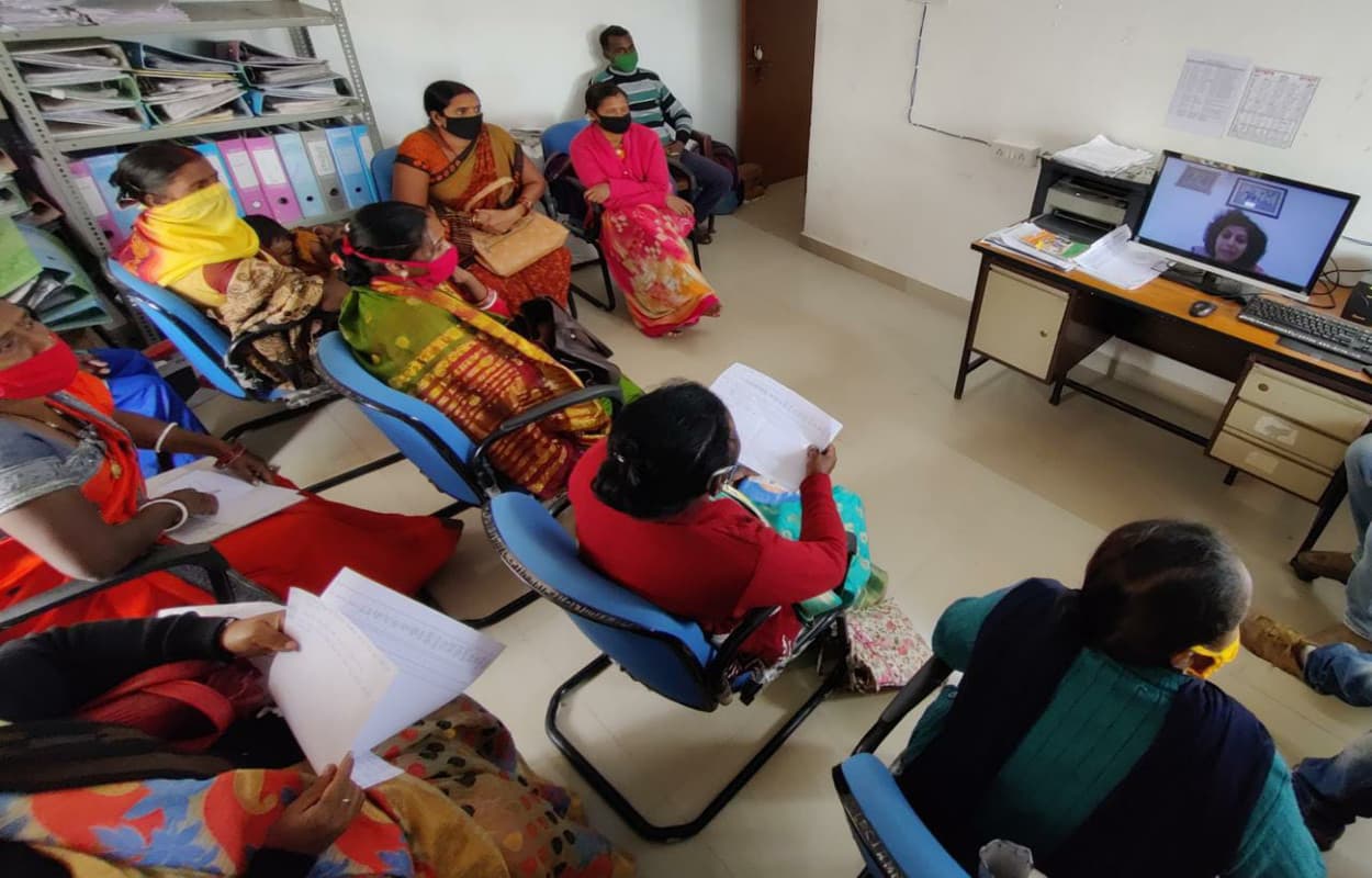 झारखंड की सखी मंडल की दीदियों से ऑनलाइन रूबरू हुईंं ग्रामीण विकास सचिव, दिये कई टिप्स