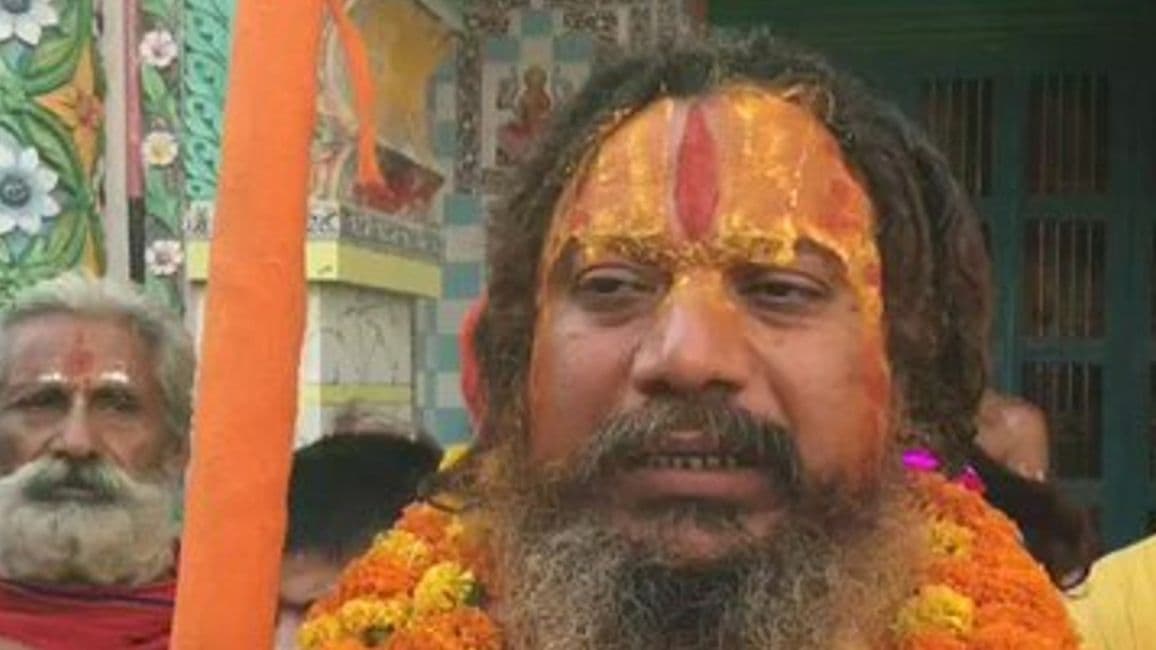 अयोध्या: जगद्गुरु परमहंसाचार्य ने किया कफन पूजन, भारत को हिंदू राष्ट्र घोषित न करने पर इस दिन लेंगे जलसमाधि