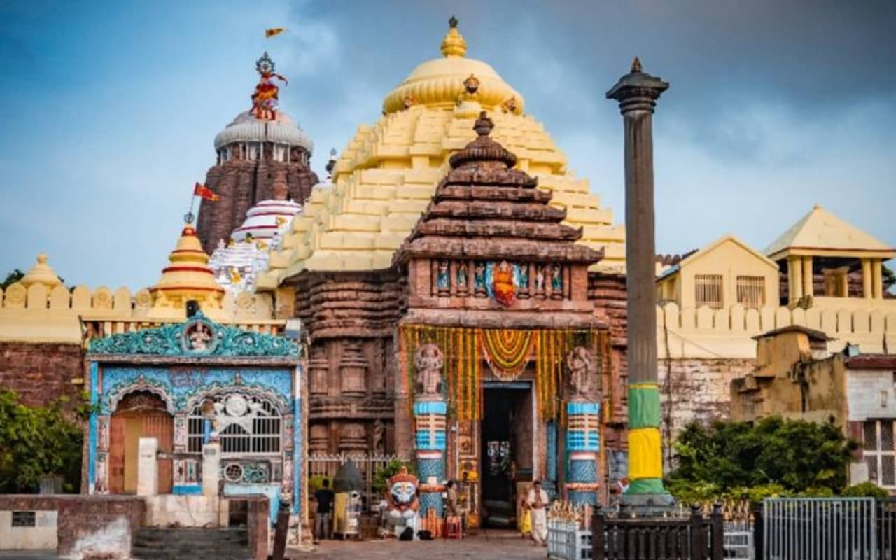 Jagannath Temple Puri:इस वजह से हवा के विपरीत दिशा में लहराता है जगन्नाथ मंदिर का ध्वज, जानें पौराणिक मान्यता