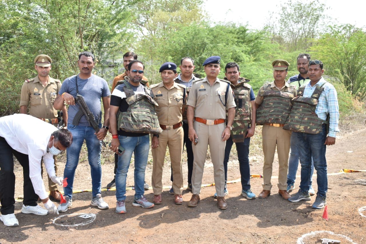 जालौन: पुलिस कांस्टेबल की हत्या में वांछित दोनों अपराधी मुठभेड़ में ढेर, इंस्पेक्टर के हाथ में लगी गोली