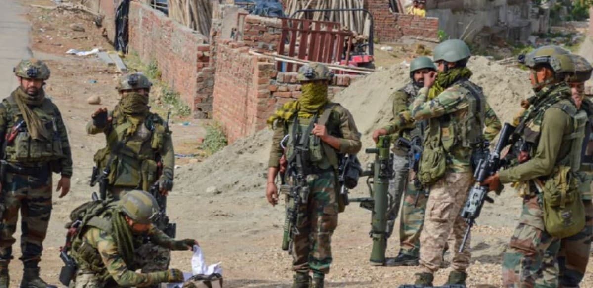 Jammu Kashmir: श्रीनगर में मुठभेड़ के दौरान लश्कर-ए-तैयबा के दो आतंकवादी ढेर, अमरनाथ यात्रा थी निशाने पर