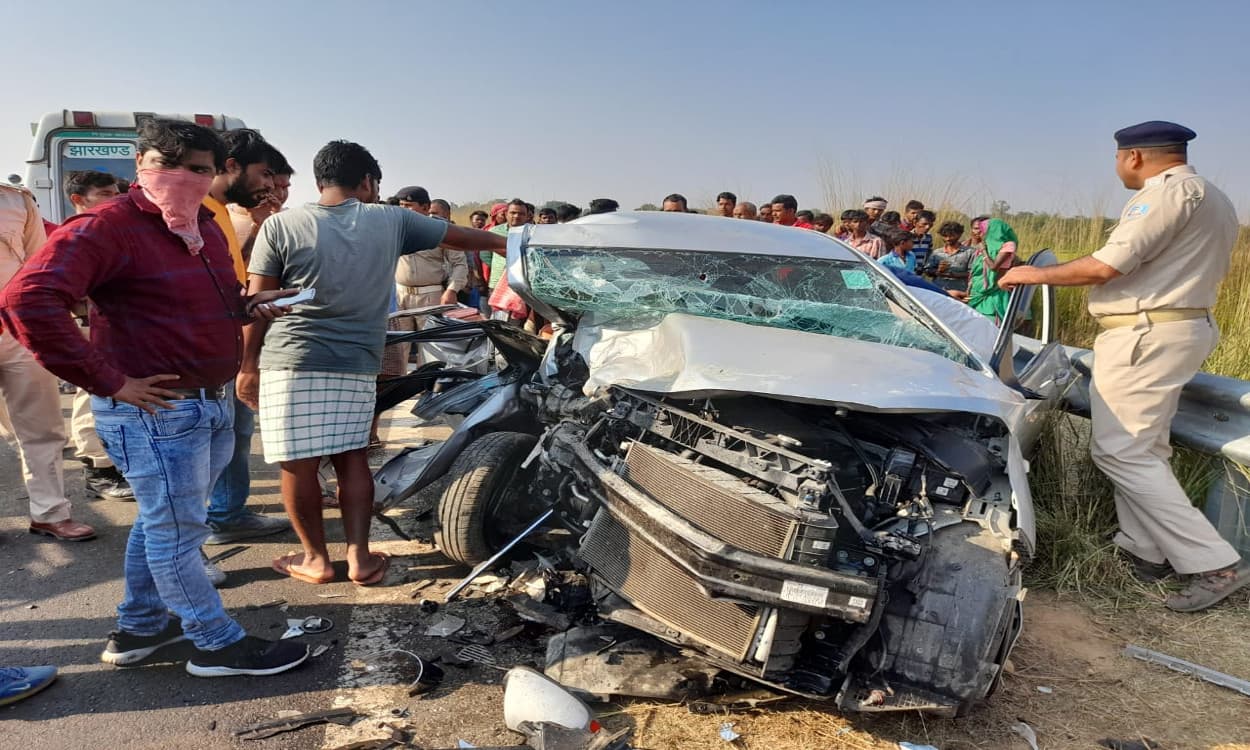 छठ पर्व मनाने कटिहार जा रहे एक ही परिवार के 4 लोगों की सड़क दुर्घटना में मौत, गोविंदपुर- साहिबगंज हाइवे पर हुआ हादसा