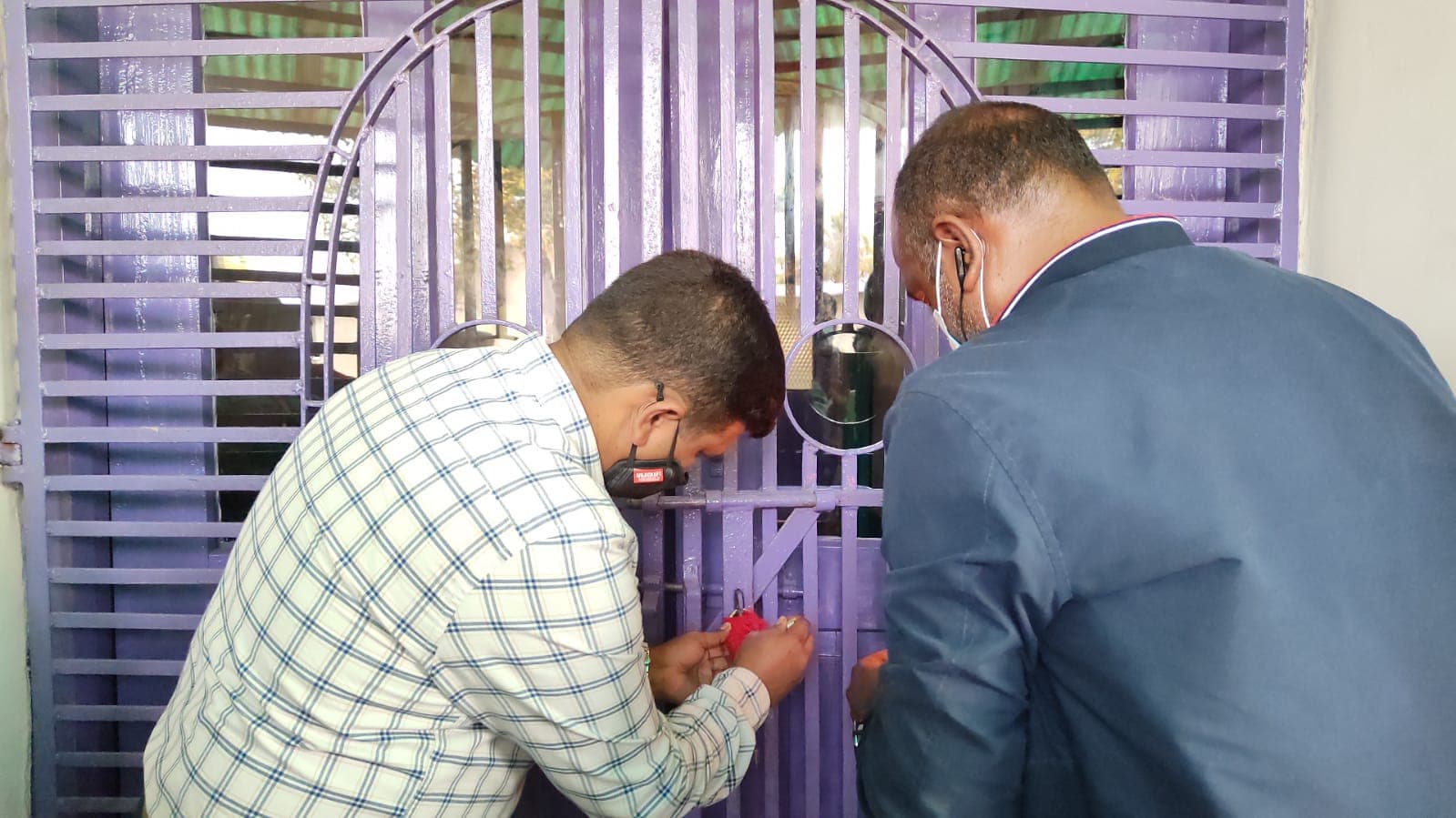 सिमडेगा के जनता हॉस्पिटल को प्रशासन ने किया सील, इलाज के दौरान जच्चे-बच्चे की हुई थी मौत