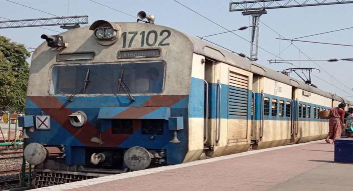 IRCTC/Indian Railways News: जसीडीह-झाझा पैसेंजर ट्रेन का परिचालन हुआ बंद, यात्री हुए मायूस