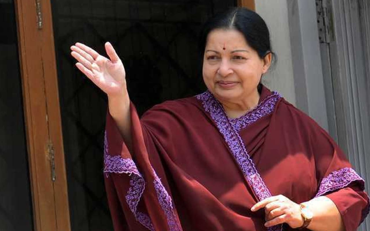 Jayalalithaa Death Case: जयललिता की मौत के पीछे करीबी दोस्त शशिकला का हाथ, जांच रिपोर्ट में दावा