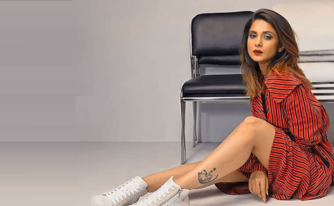 Jennifer Winget के Instagram पर पूरे हो गए 10 मिलियन फॉलोवर,यहां देखें एक्ट्रेस की बोल्ड अदा