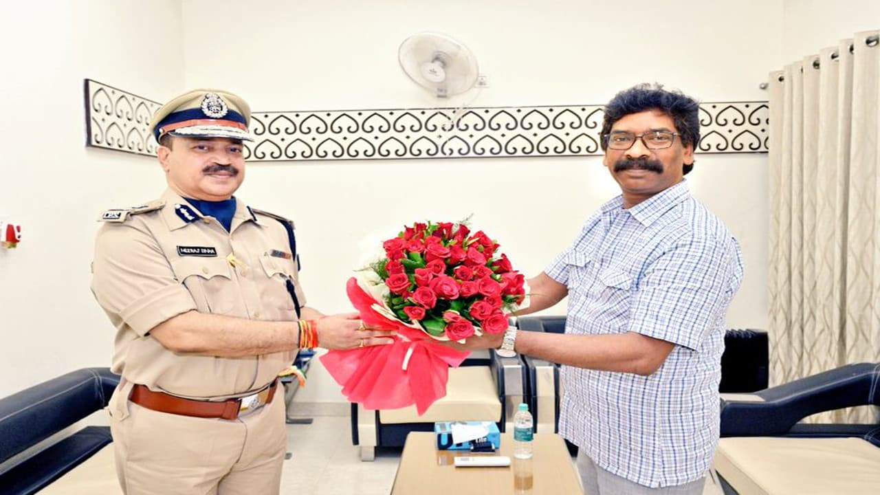 झारखंड DGP नीरज सिन्हा को मिला दो साल का एक्सटेंशन, 11 फरवरी 2023 तक बने रहेंगे पुलिस के मुखिया