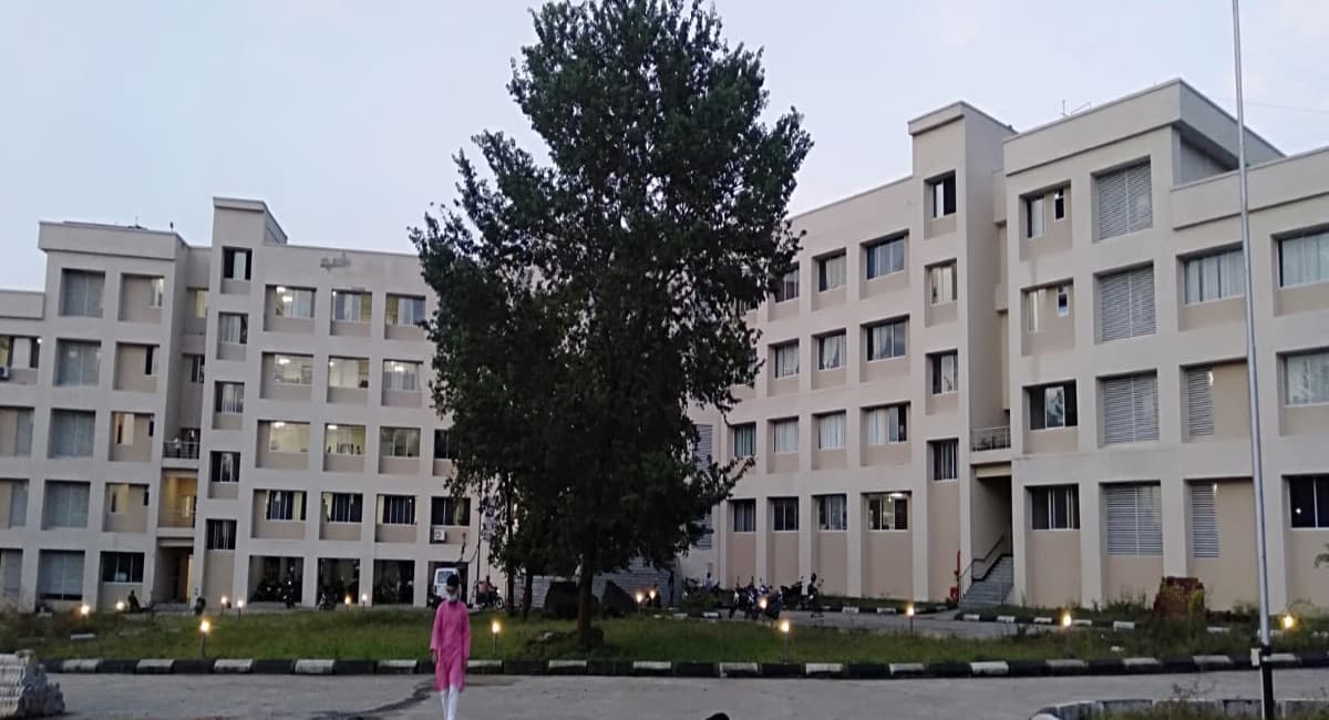 Jharkhand News : शिक्षा परियोजना हजारीबाग के पास करोड़ों का सालाना बजट, फिर भी सरकारी स्कूलों का हाल बेहाल