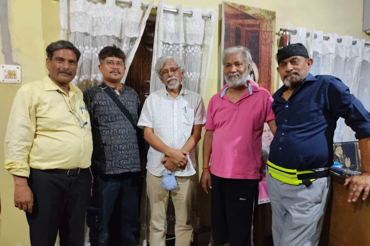 मशहूर पेंटर उज्ज्वल घोष के निधन पर झारखंड के चित्रकारों ने जताया गहरा शोक, सरकार से लगाई मदद की गुहार