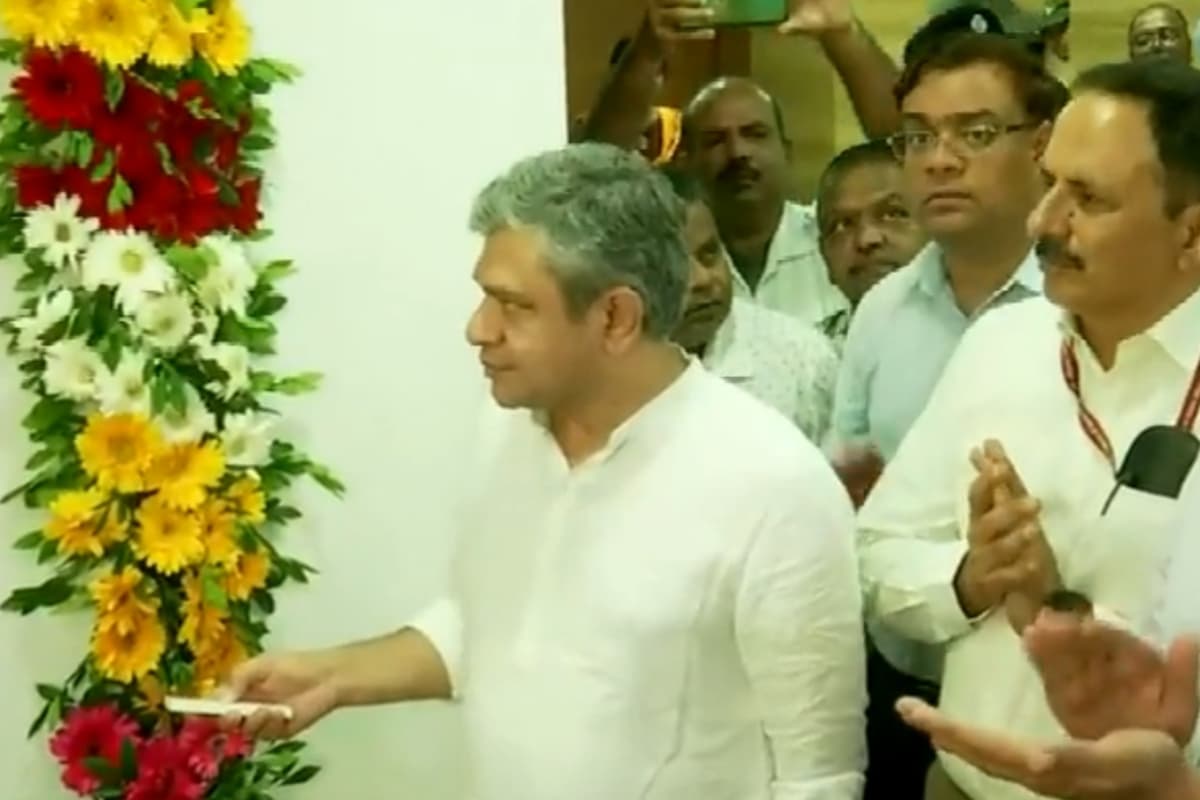 भुवनेश्वर-एक्सप्रेस को केंद्रीय रेल मंत्री ने दिखाई हरी झंडी, वर्ल्ड क्लास सुविधाओं से लैस है बोगी, जानें रूट